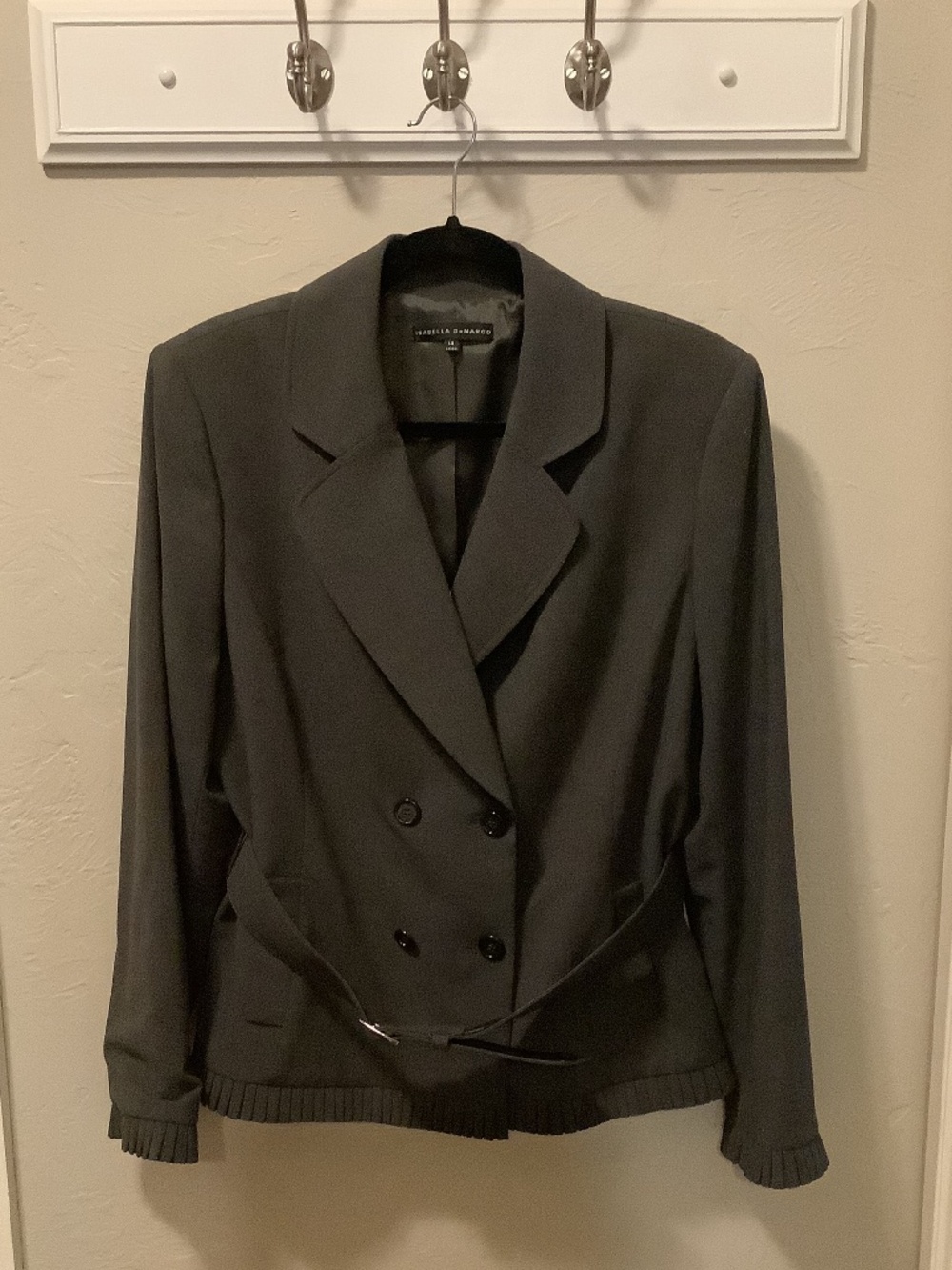 Isabella de Marco size 14 belted blazer